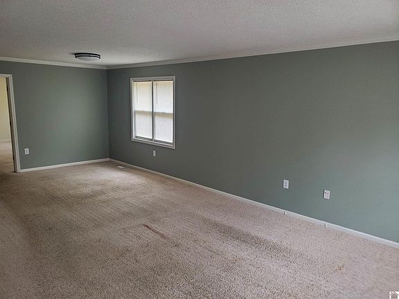 3rd image of 125 Terre Verte Blvd