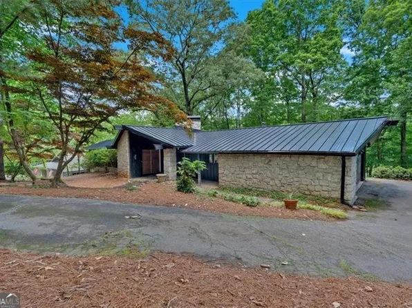 1260 Tynecastle Way, Sandy Springs, GA 30350