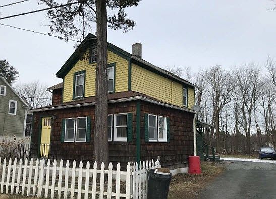2nd image of 12 Hay St