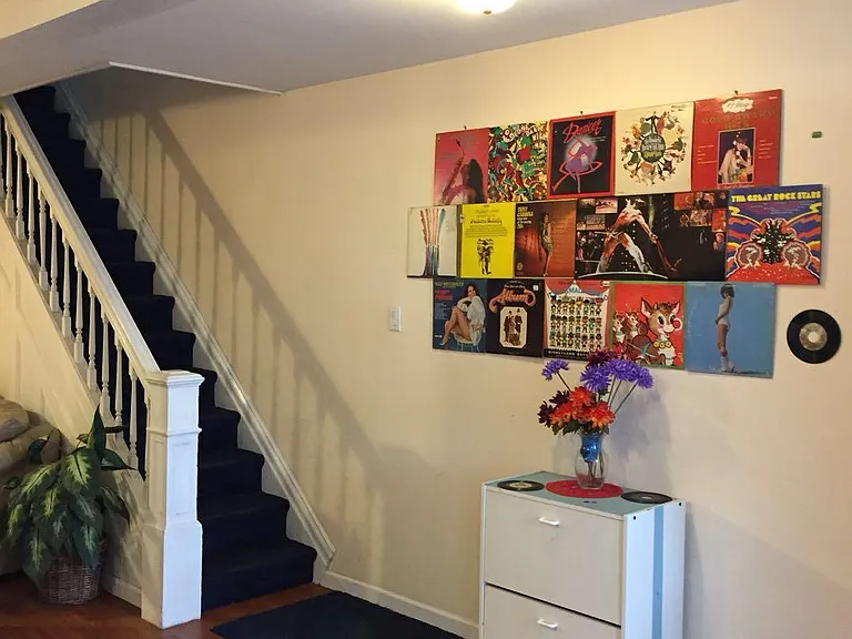 4916 Cypress St — Photo 2