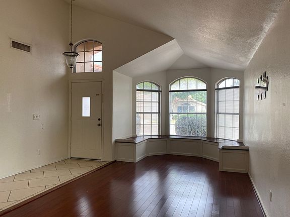 2nd image of 4519 E Verbena Dr