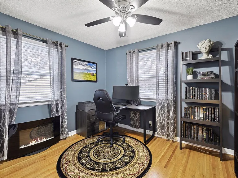 871 Lexington Pkwy S — Photo 13
