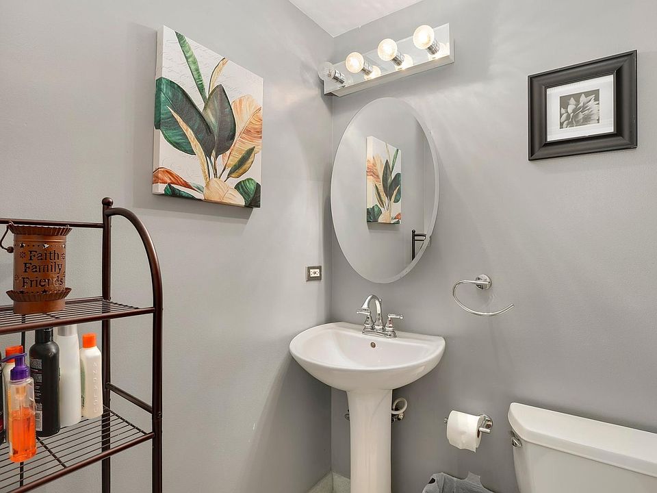 2nd Bathroom