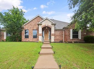417 Panther Peak Dr, Midlothian, TX 76065