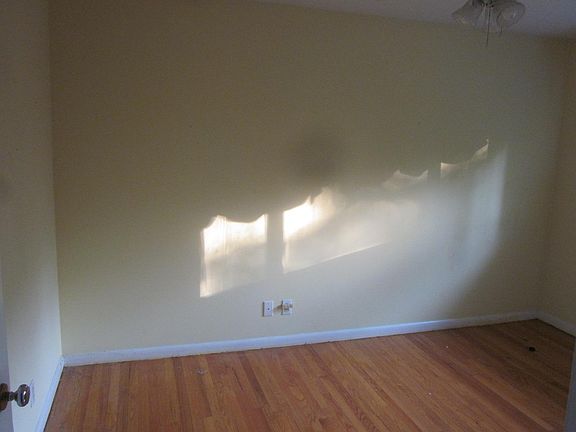 2nd image of 3239 Haywood Ave