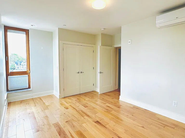 240 Salem St #3A — Photo 13