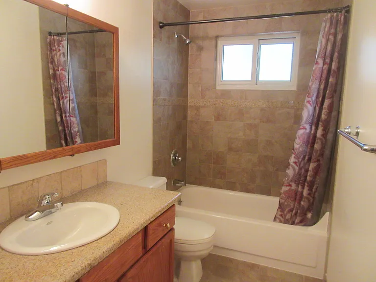 6023 Balsam St — Photo 4