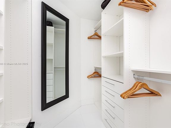 5th image of 1300 Brickell Bay Dr APT 1710