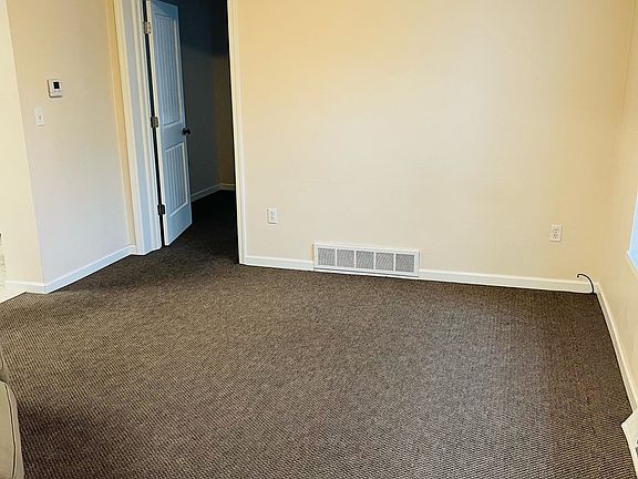 5th image of 316 W Poplar St #1