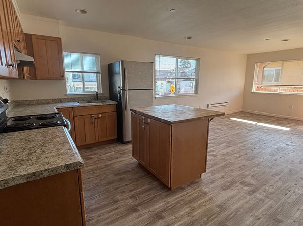391 S Sanderson Way #3