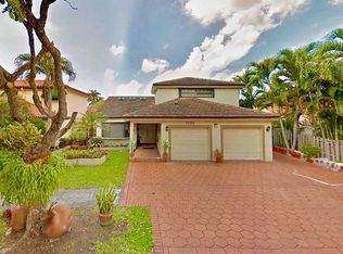 15258 NW 88th Ct, Miami Lakes, FL 33018