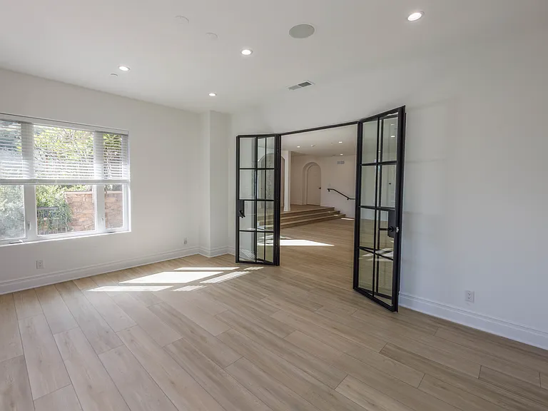 6029 Fairview Pl — Photo 37