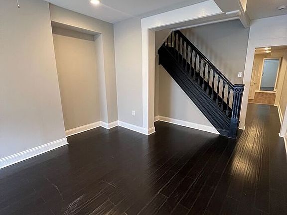 4th image of 1899 Rutland Ave