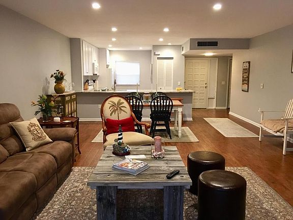 3rd image of 3901 SE Saint Lucie Blvd APT 29
