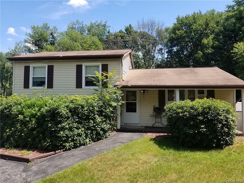 1st image of 37 Karen Joy Dr