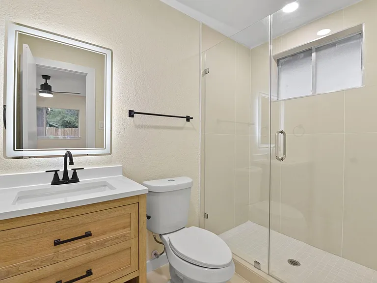 2322 Aprilmont Dr — Photo 27