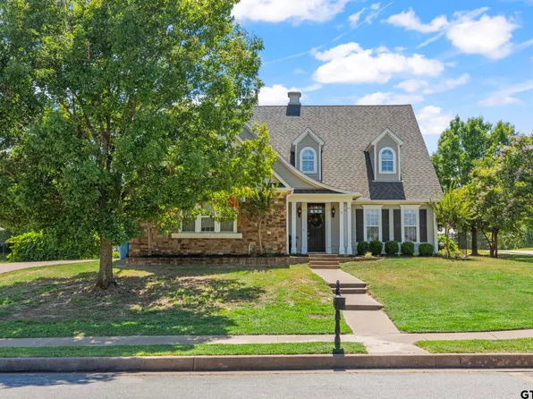 1500 Camden Ct, Lindale, TX 75771