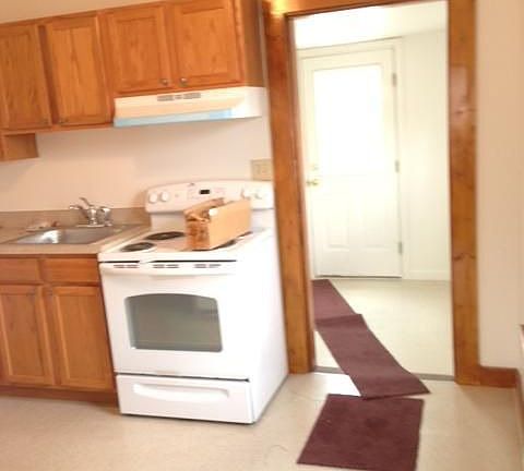 KITCHEN TO LAUNDRY AREA