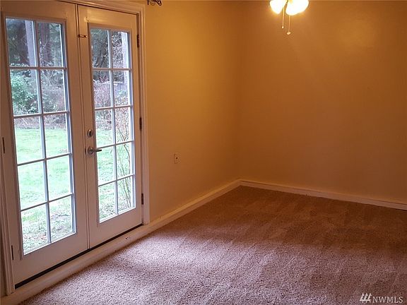 5th image of 10620 136th St NW