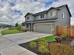 948 Pendleton Dr, Medford, OR 97501
