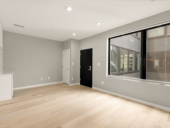 5th image of 507 Kennedy St NW #6