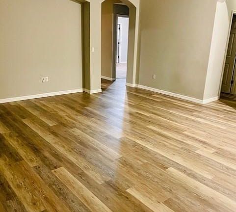 3rd image of 14216 Anastasia Ln