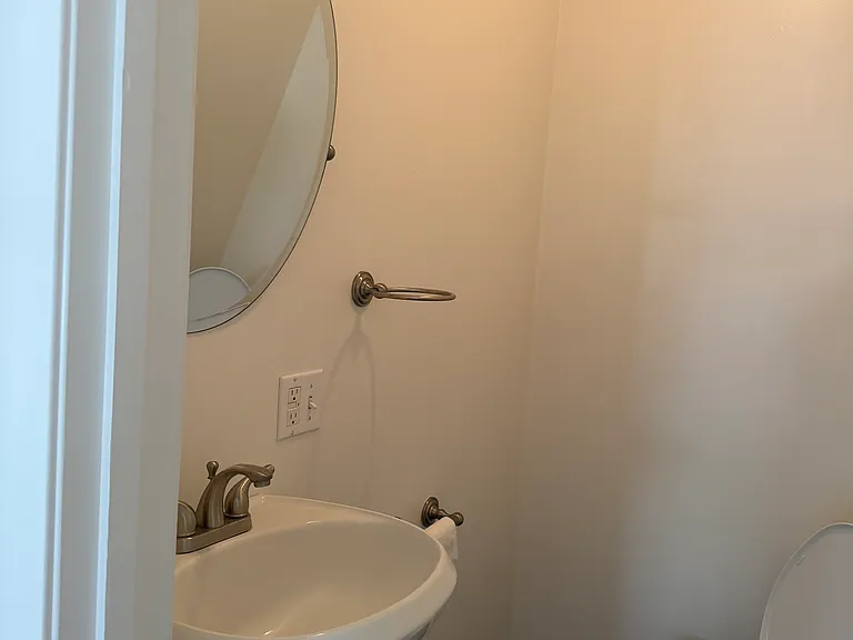 926 Main St — Photo 18