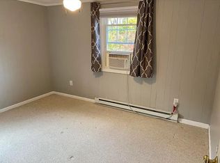 3 Philbrick Ln APT 4, Kittery, ME 03904