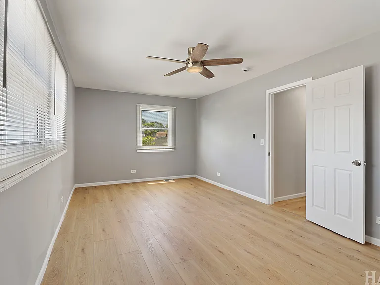 2208 Kensington Dr — Photo 9