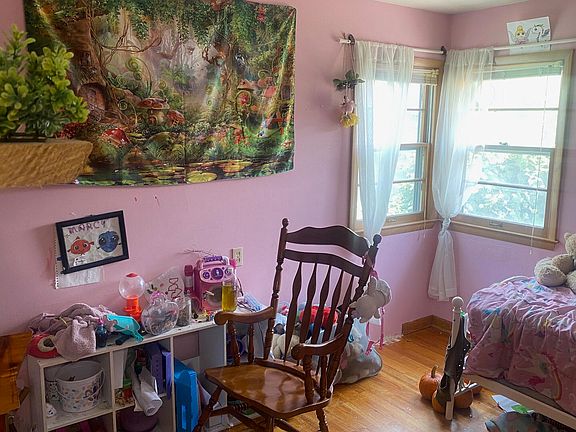 4th image of 3519 Avenue G