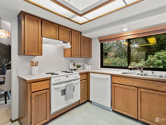 4th image of 18738 SE 281st Street