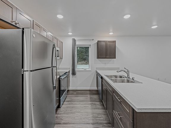 5th image of 316 Antoinette Ave #B