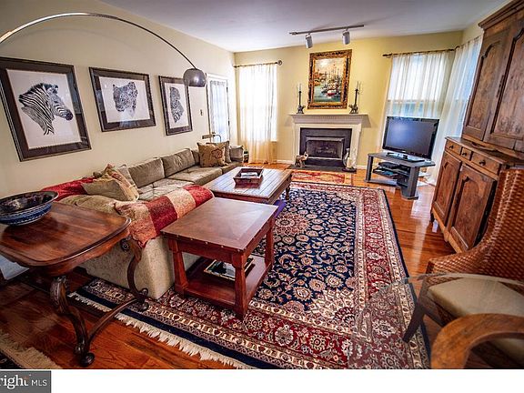 3rd image of 144 Lewisville Ct