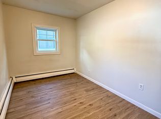 8 Mellow Ct #A, Pawcatuck, CT 06379