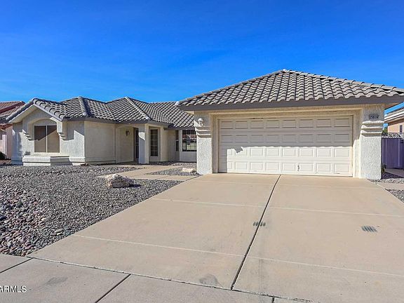 3rd image of 15016 W SENTINEL Drive W