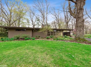 561 Graham Dr, Chesterton, IN 46304