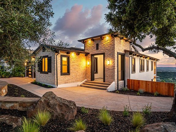 4th image of 3783 Crown Hill Drive
