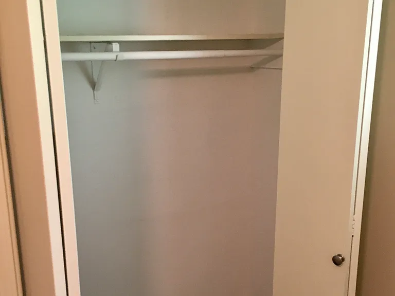 714 Goodman St — Photo 32