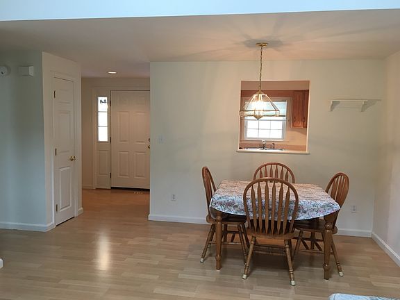 3rd image of 24 Winchester Ct #24