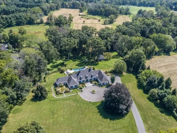568 Van Beuren Rd, Harding Twp., NJ 07960