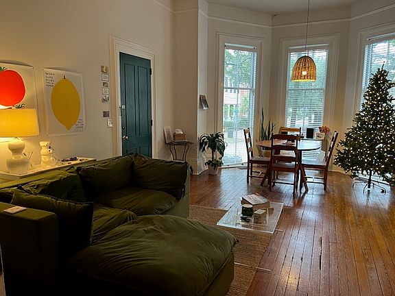 4th image of 215 W Gwinnett St APT 1
