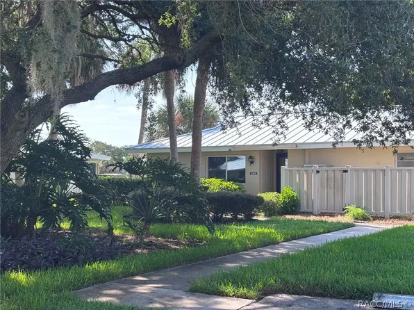 11402 W Bayshore Dr, Crystal River, FL 34429