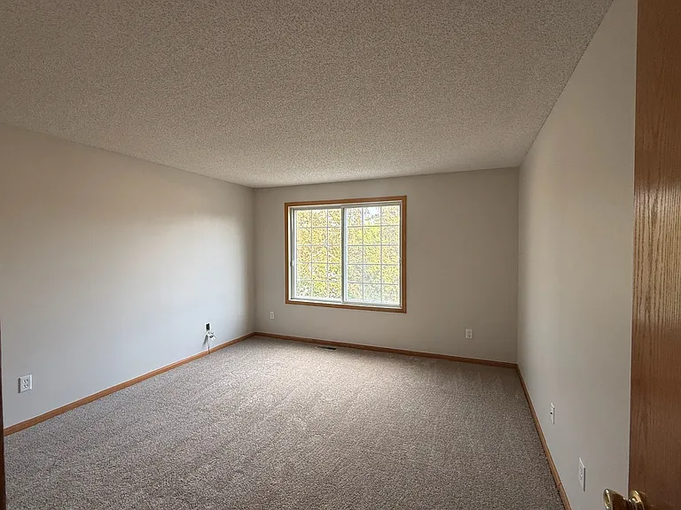 14748 Excelsior Ln — Photo 12