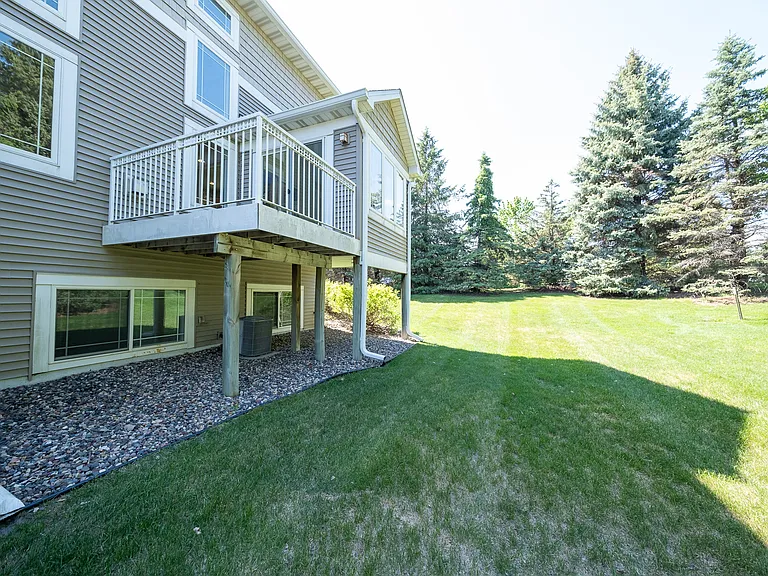 15523 Lilac Dr — Photo 33