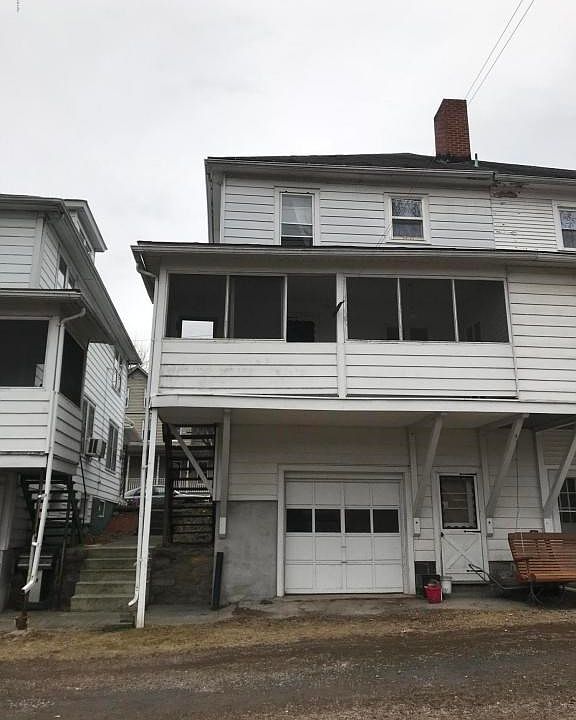 rear with garage