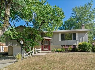 14780 Indian Creek Dr, Middleburg Heights, OH 44130