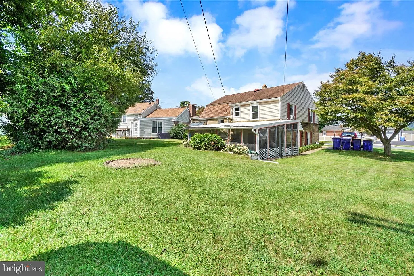 3 bed, 1849 sqft, $1,925 — Photo 3