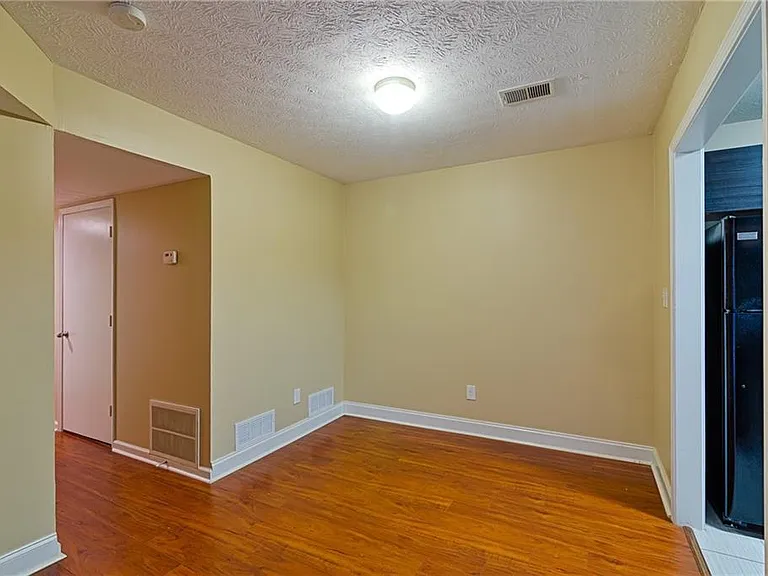 1808 Augusta Dr SE — Photo 5