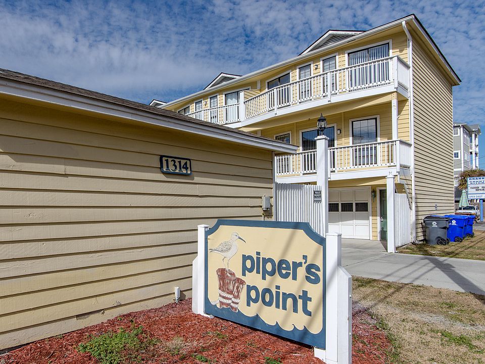 1st image of 1314 S Lake Park Boulevard #B5