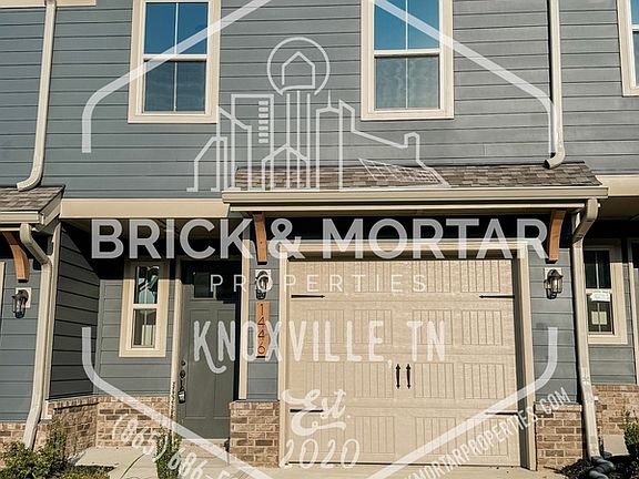 2nd image of 1446 Mountain Quail Cir